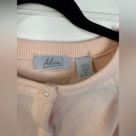 Vintage 90’s Alicia peachy pink button up cardigan sweater. Size Small - Picture 4 of 5